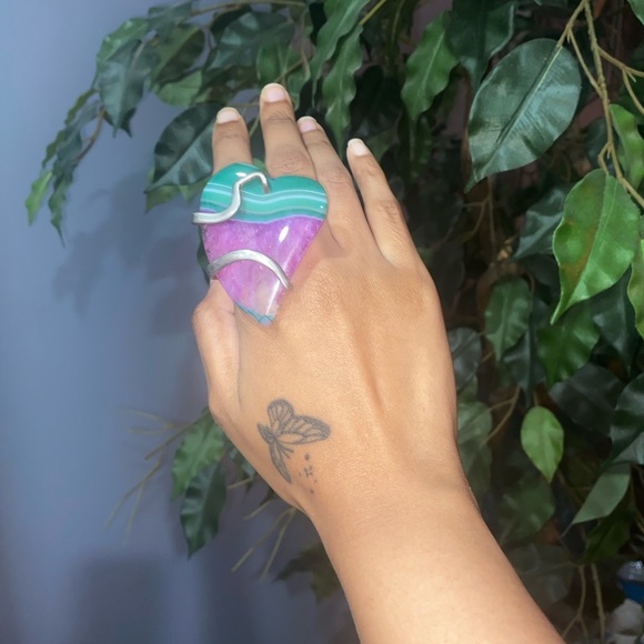 [SOLD] Large Silver Heart Stone Rings - Picture 6 of 6